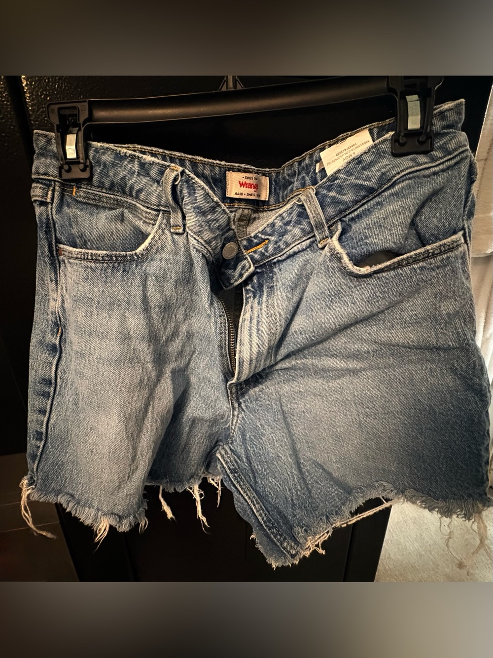 Women’s cut off shorts